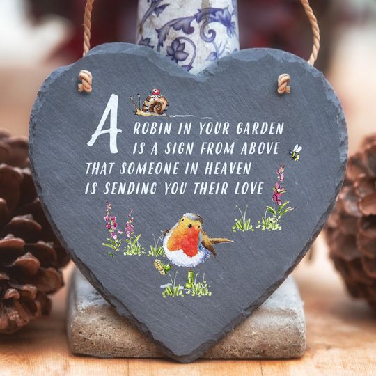 A Robin in the Garden Slate Heart - Personalized Hanging Outdoor Decor