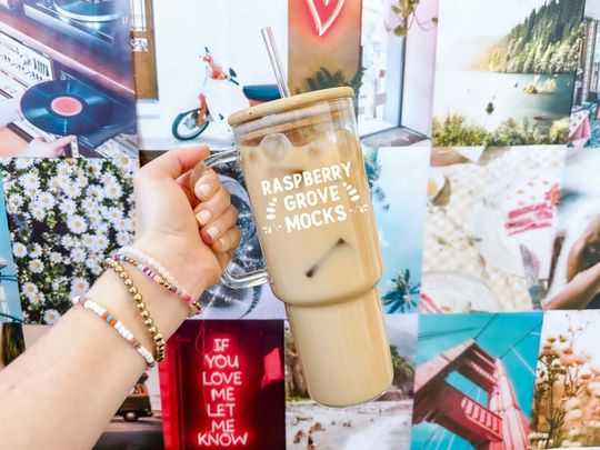 40 oz Glass Tumbler with Handle Mockup