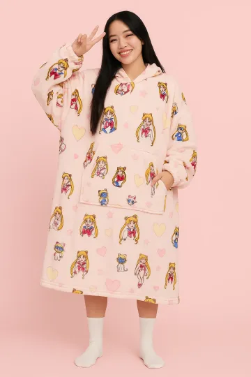 Blanket Hoodie in Sailor Moon Look