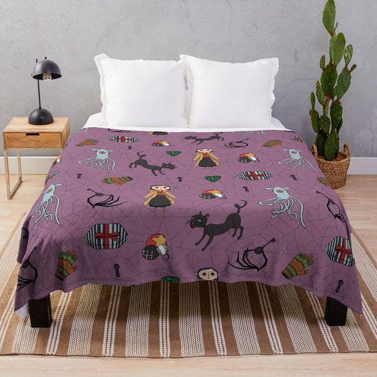 Purple Coraline Pattern Throw Blanket