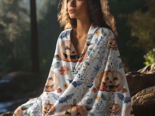 Halloween Pumpkin Blanket, Watercolor Jack-o'-Lantern Fleece  , Cozy Spooky Season Decor, Fall Halloween Blanket, Pumpkin Fleece Blanket