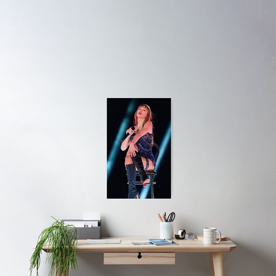 Echoes Swift's 1 Poster Poster