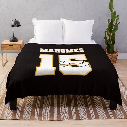 Patrick Mahomes 15 Chiefs   Throw Blanket, Gift for Fan
