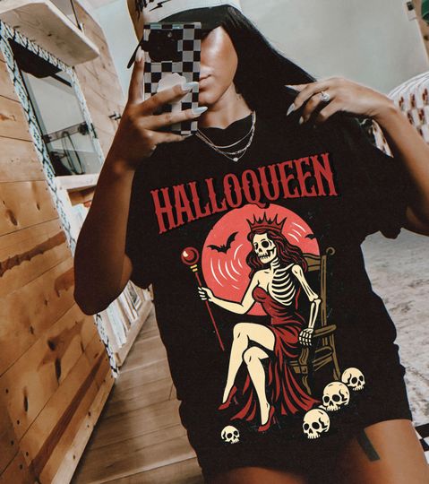 HallaQueen Retro Skeleton Queen Halloween Gothic Horror Princess Skull Dark Red Dress Spooky Woman T-Shirt
