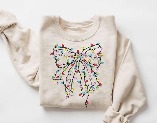 Discover Vintage Christmas Sweatshirt with Christmas Tree and Bow Design