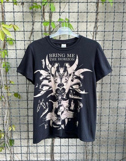 Vintage Bring Me the Horizon Rock Band T-shirt