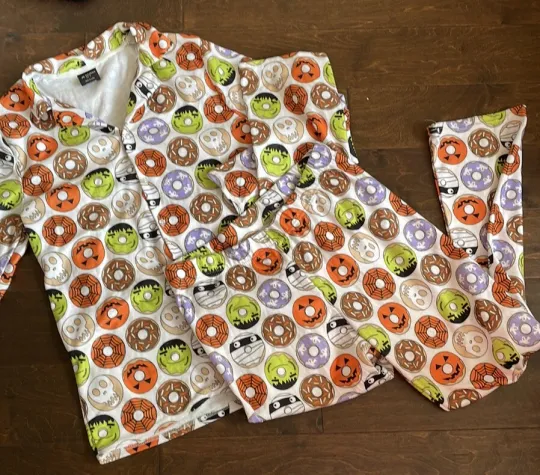 Discover Pjs & Pajamas Mens Halloween Pajama Set sz S