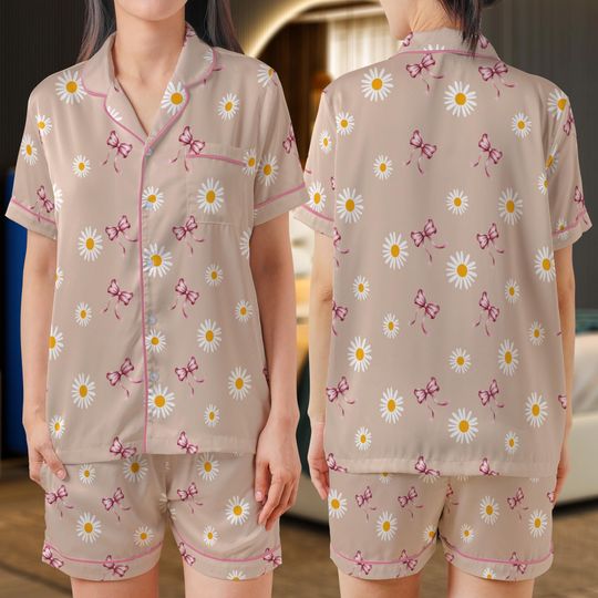 Satin Pink Pajama Set for Women with Cute Bow and Daisy  Soft Loungewear for Cozy Nights and Elegant Sleepwear, Pink Bow And Daisy Pajama