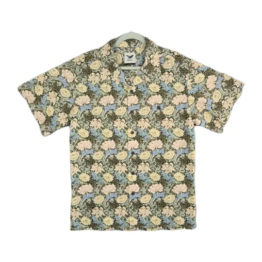 Discover Yiume Loop Collar Hawaiian Camp Shirt Men’s Large