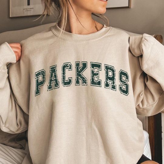 Vintage Green Bay Packers Sweatshirt, Retro Football Graphic Shirt, Classic Packers Shirt, Sports Graphic Sweatshirt, Game Day Apparel