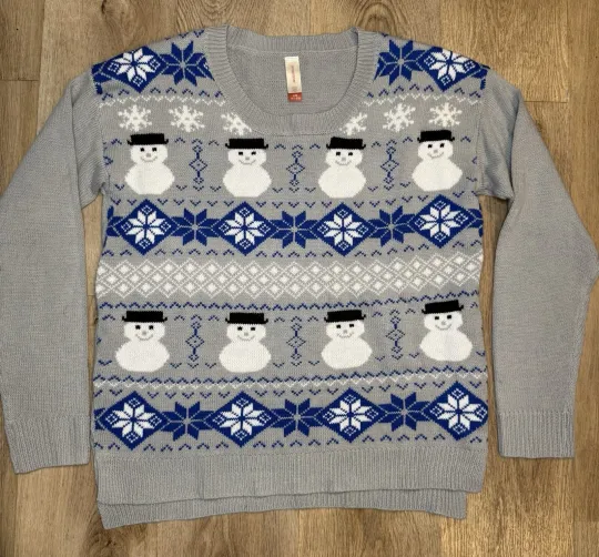 Ugly Christmas Sweater No Boundaries Snowmen Winter Sweater Women’s Size: Large