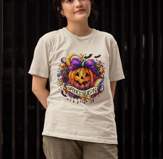 Spooky Season Pumpkin T-Shirt Halloween Graphic Tee Vintage Halloween Shirt