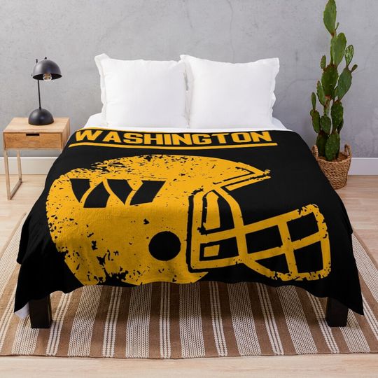 washington commanders helmet Throw Blanket
