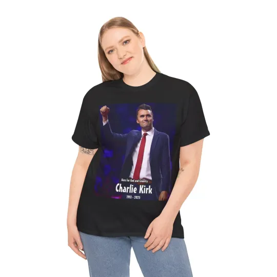 Discover Charlie Kirk R.I.P. MAGA hero for truth unisex Short Sleeve Tee