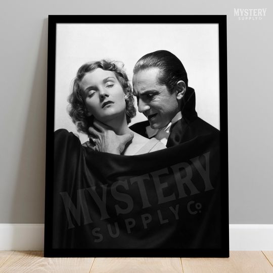 Dracula 1930s Vintage Bela Lugosi Horror Movie (Helen Chandler Hypnotized) Vampire Photo Poster / Wall Decor Art Print (Black & White) #118