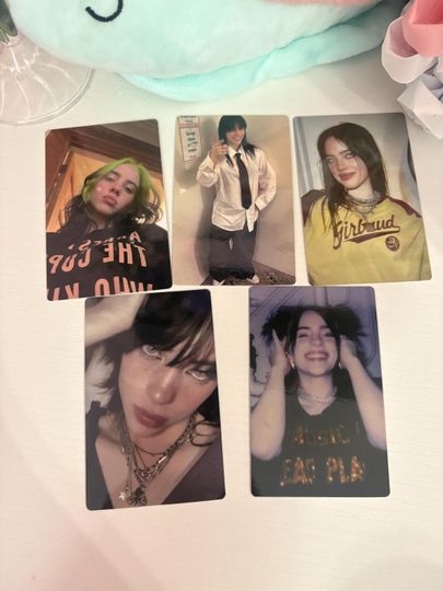 Discover Billie Eilish photocard pack of 5