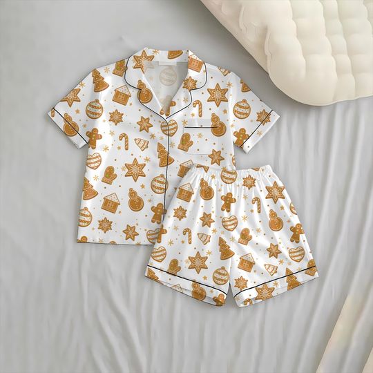 Cute Gingerbread Christmas Short Pajamas Set with Pocket for Women, Winter Festive Sleepwear