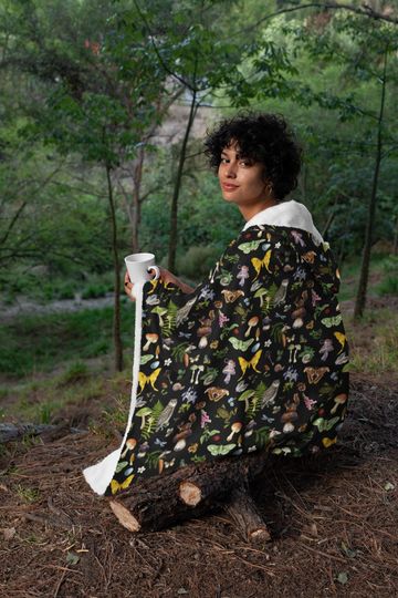 MAGICAL WOODLAND Goblincore Hooded Fleece Sherpa Blanket, Forest Wildlife Cottagecore Botanical Snuggle Blanket, Mushrooms Witchy Blanket