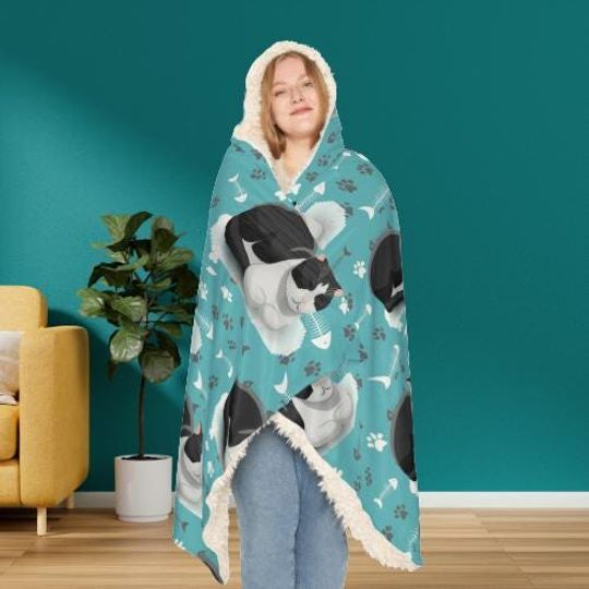 Discover Loaf & Lounge Snuggle Blanket