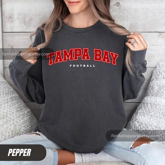 Discover Tampa Bay Vintage Style Comfort Colors Football Sweatshirt,Tampa Bay Football Sweatshirt,Tampa Bay Football Shirt,Sunday Football FTBB-01