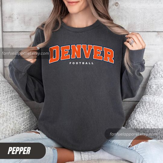 Discover Denver Football Vintage Style Comfort Colors Sweatshirt,Retro Denver Football Shirt,Denver Footbal Fans Gift Sweater,Sunday Football FDNS-01