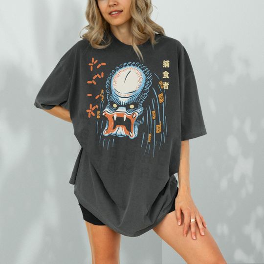 Discover Vintage Sci-Fi Movie Graphic Tee: Japanese Anime Style, 80s Alien Monster