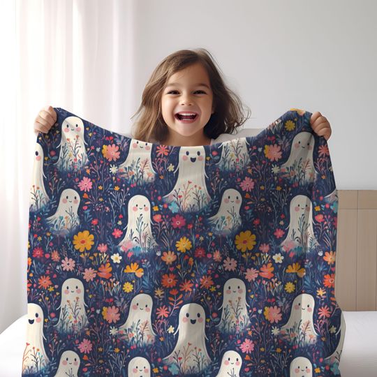 Cute Ghost blanket, Fall throw, Sofa blanket, Kids bedding, Sweet Ghost gift, Halloween decor, halloween blanket, Spooky Season decor