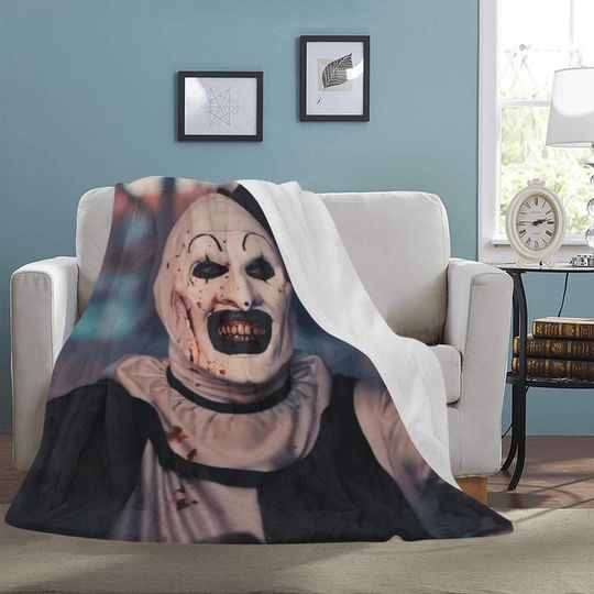 Discover HUGE BEST PRICE Horror Fleece Blanket Halloween Travelling Birthday Gifts Valentines Day