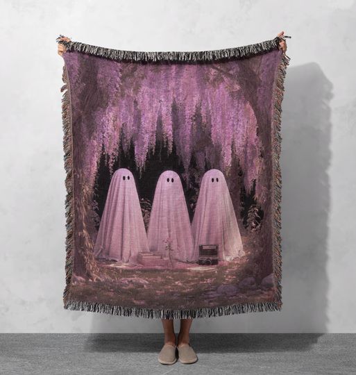 Discover Cute Ghost Blanket, Woven Blanket  , Halloween Decoration Blanket, Spooky Night Blanket, Fun Halloween Gift Blanket, Cozy Blanket
