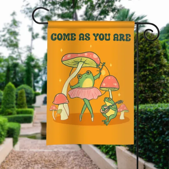 Discover Retro Frog Come As You Are Spring Flag, Groovy Frog Summer Welcome Flag Decor
