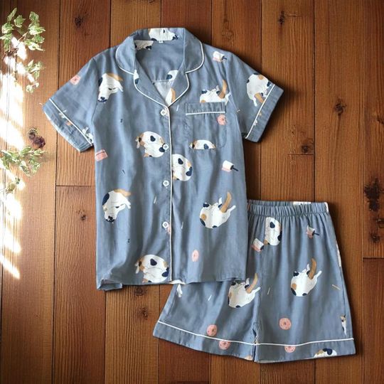 Discover Smart Sleepwear With Short Sleeves Shirt, Two Piece pyjama Set For Women, Summer Style Short, Printed Polyester pyjama, Gift For Her
