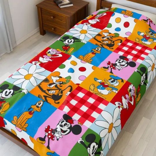 Discover Mickey & Friends Best Friends Stick Together Fan Gift Fleece & Sherpa Blanket