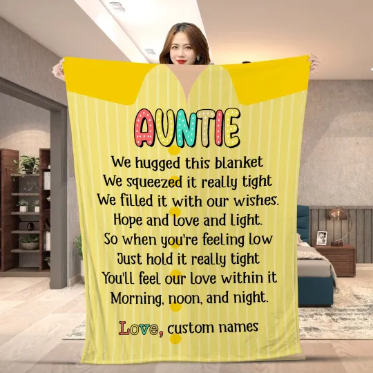 Discover Personalized Family Blanket With Kids Name We Hugged This Blanket For Auntie