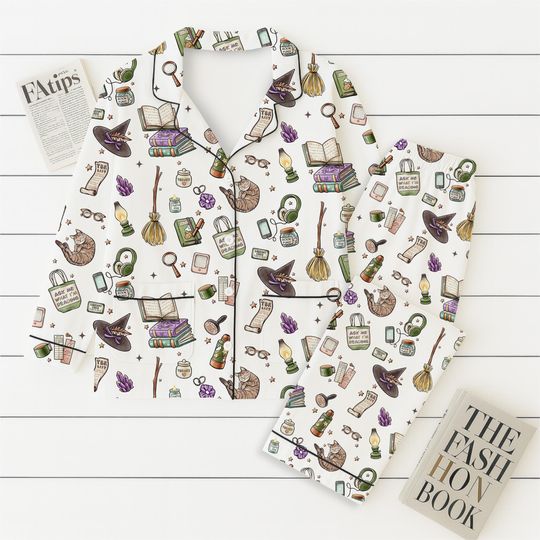 Halloween Witchy Reading Pajamas Set, Witch Pattern Homewear, Cozy Season Nightwear, Magic Theme Sleepwear, Book Lover Gift
