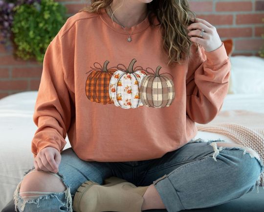 Discover Comfort Colors Pumpkins Hoodie, Checkered Pumpkin Sweatshirt, Autumn Fall Sweatshirt, Fall Pumpkin Sweatshirt, Thanksgiving Sweatshirt