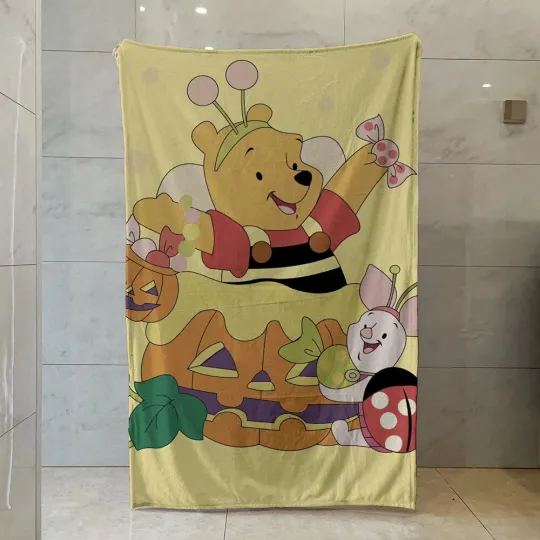 Discover Disney Halloween Blanket, Pooh Happy Pumpkins Fleece Blanket