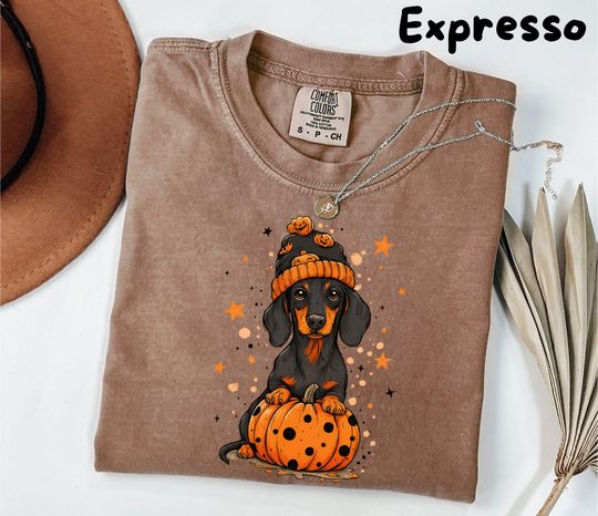 Discover Dachshund Shirt| Halloween Shirt| Spooky Season| Pumpkin Fall Shirt | Boo Ghost Dachshund| Autumn Shirt| Dachshund T-Shirt