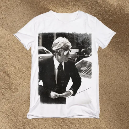 Discover Robert Redford Vintage T-shirt, 1936-2025 RIP T-Shirt
