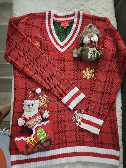 Joyland Pullover Ugly Christmas Sweater Medium Santa Snowman