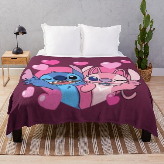 Discover Lilo and Stitch Plush Throw Blanket – Cozy Cartoon Alien Sofa Cover