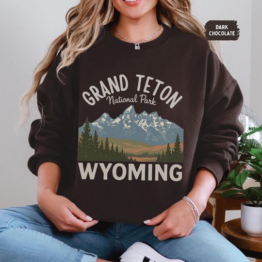 Discover Retro Grand Teton National Park Sweatshirt, Vintage National Park Jumper, Outdoor Adventure Clothing, Mountain Lover Gift, Cozy Wilderness