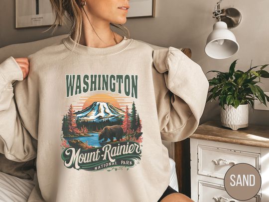 Vintage Mount Rainier National Park Sweatshirt, Washington Sweatshirt, Mount Rainier National Park gifts, Mount Rainier Souvenir Hiking