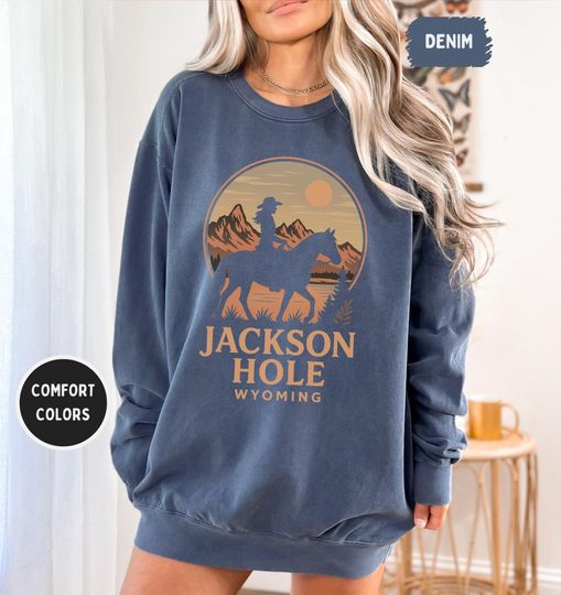 Discover Vintage Jackson Hole Wyoming Garment-Dyed Sweatshirt, Unisex Comfort Color Jumper, Retro Mountain Graphic Pullover, Gift for Outdoor