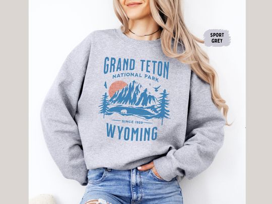 Discover Retro Grand Teton National Park Sweatshirt, Wyoming State Park Sweater, Grand Teton Camping Sweatshirt, Grand Teton gifts