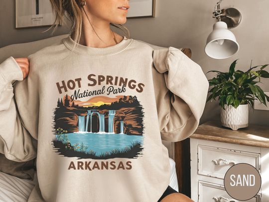 Discover Hot Springs National Park Sweatshirt, Arkansas Souvenir Sweatshirt, Hot Springs National Park gifts, Retro Arkansas Sweater, Hiking gift