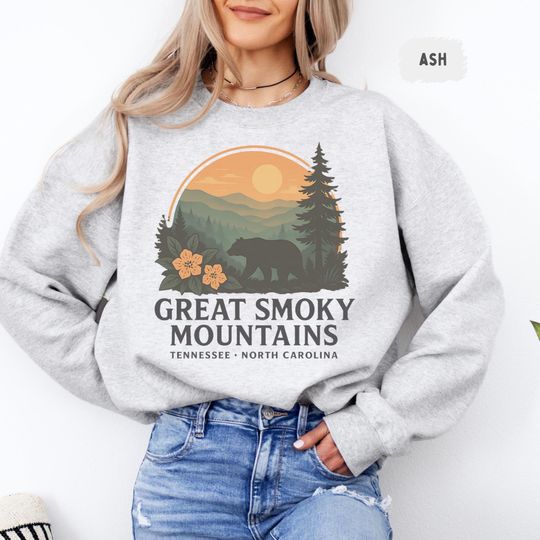 Discover Smoky Mountains Sweatshirt, Mountain Lover Gift, Nature Sweatshirt, Mountain Hike Apparel