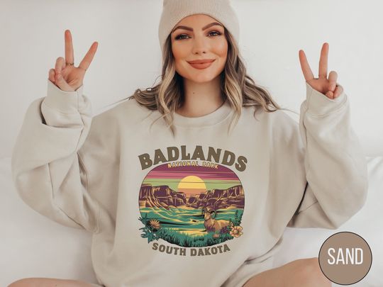 Badlands National Park Sweatshirt, Vintage South Dakota Sweatshirt, Badlands National Park gifts, Retro Dakota Sweater, Hiking Souvenir gift