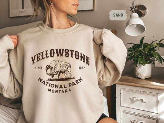 Discover Vintage YStone SweatShirt, Bison YStone National Park Sweatshirt, Montana Vintage gift, YStone National Park Souvenir