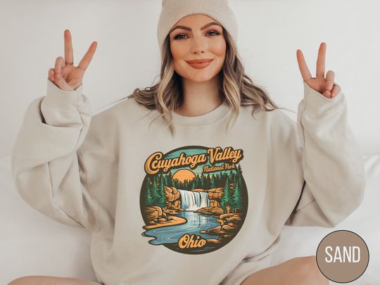 Discover Cuyahoga Valley National Park Sweatshirt, Ohio Sweatshirt, Cuyahoga Vintage Sweater, US National Parks, Hiking Camping Gift
