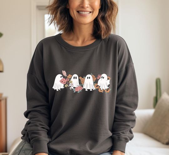 Discover Halloween Ghost Sweatshirt, Floral Ghost Sweatshirt, Ghosts With Flowers, Cute Ghost Sweatshirt, Spooky Season, Spooky Vibe